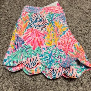 NWT Lilly Pulitzer coral scalloped shorts- size 0
